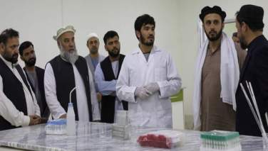 سرپرست وزارت صنعت و تجارت طالبان از لابراتوار کندا دیدن کرد
